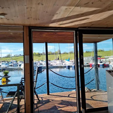 Hausboot Geiselruh * Braunsbedra